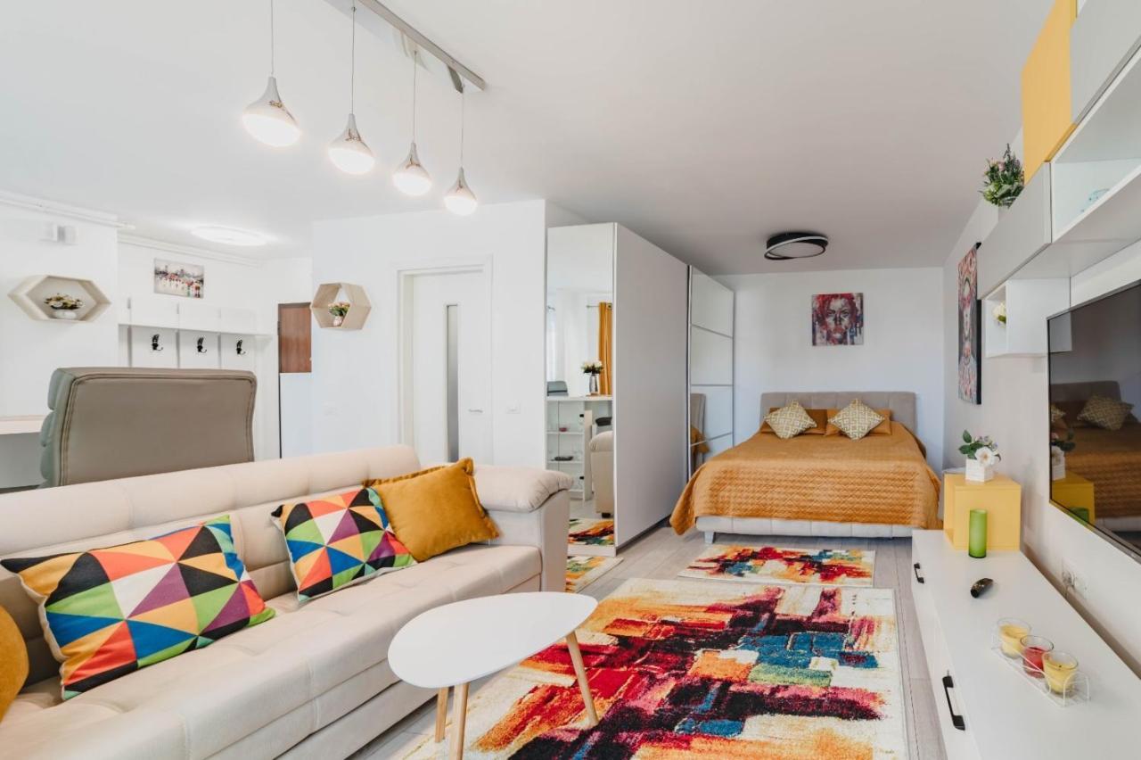 Masterpiece Studio- Free Parking, Wi-Fi, Netflix Braşov Exteriör bild