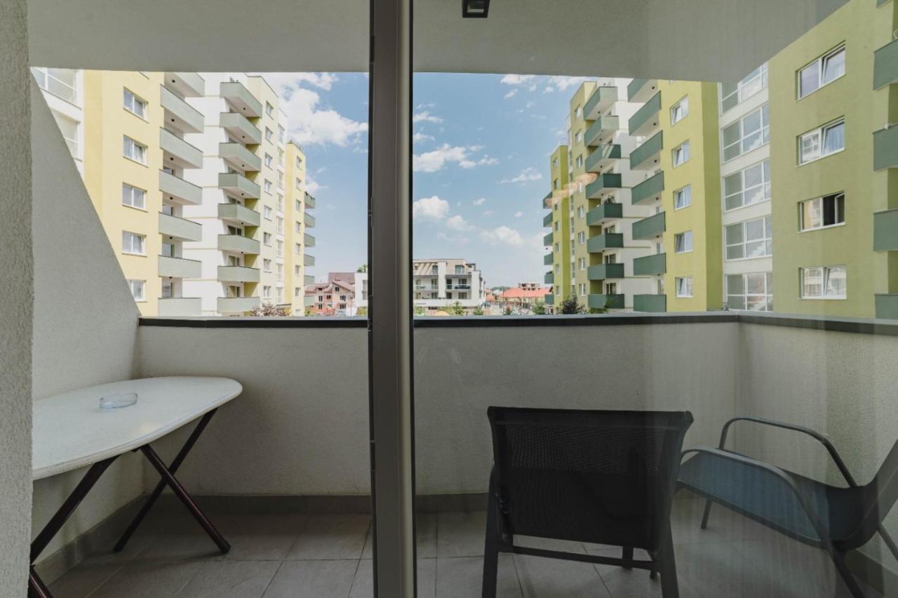 Masterpiece Studio- Free Parking, Wi-Fi, Netflix Braşov Exteriör bild