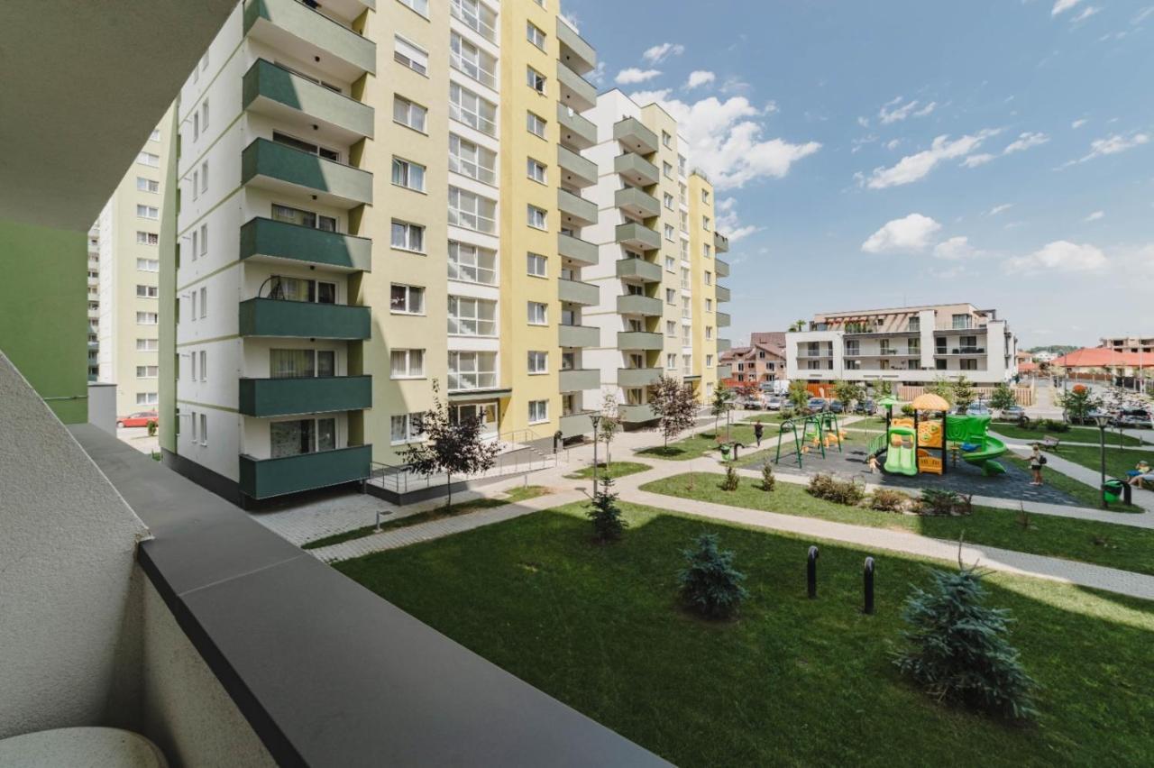 Masterpiece Studio- Free Parking, Wi-Fi, Netflix Braşov Exteriör bild